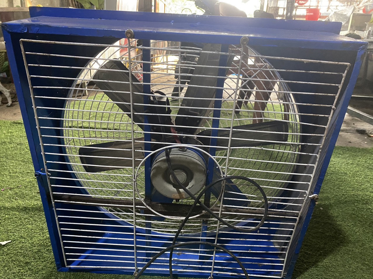 Quạt H&uacute;t Kh&oacute;i