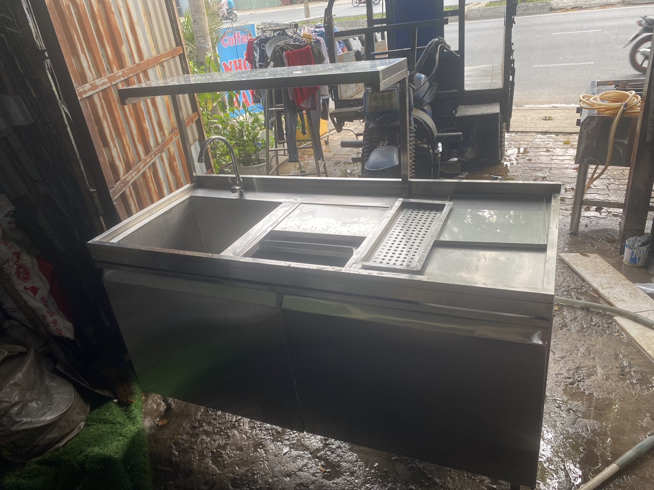 Bồn rửa b&aacute;t k&egrave;m tủ chứa