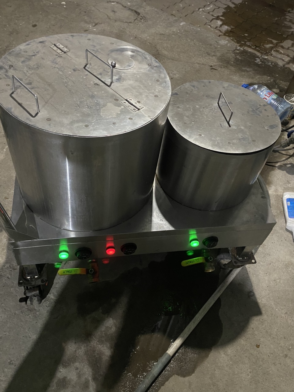 Nồi nước l&egrave;o 2 ngăn inox nấu bằng điện