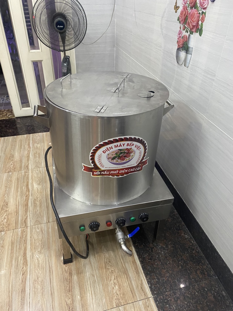 Nồi nước l&egrave;o inox nấu bằng điện